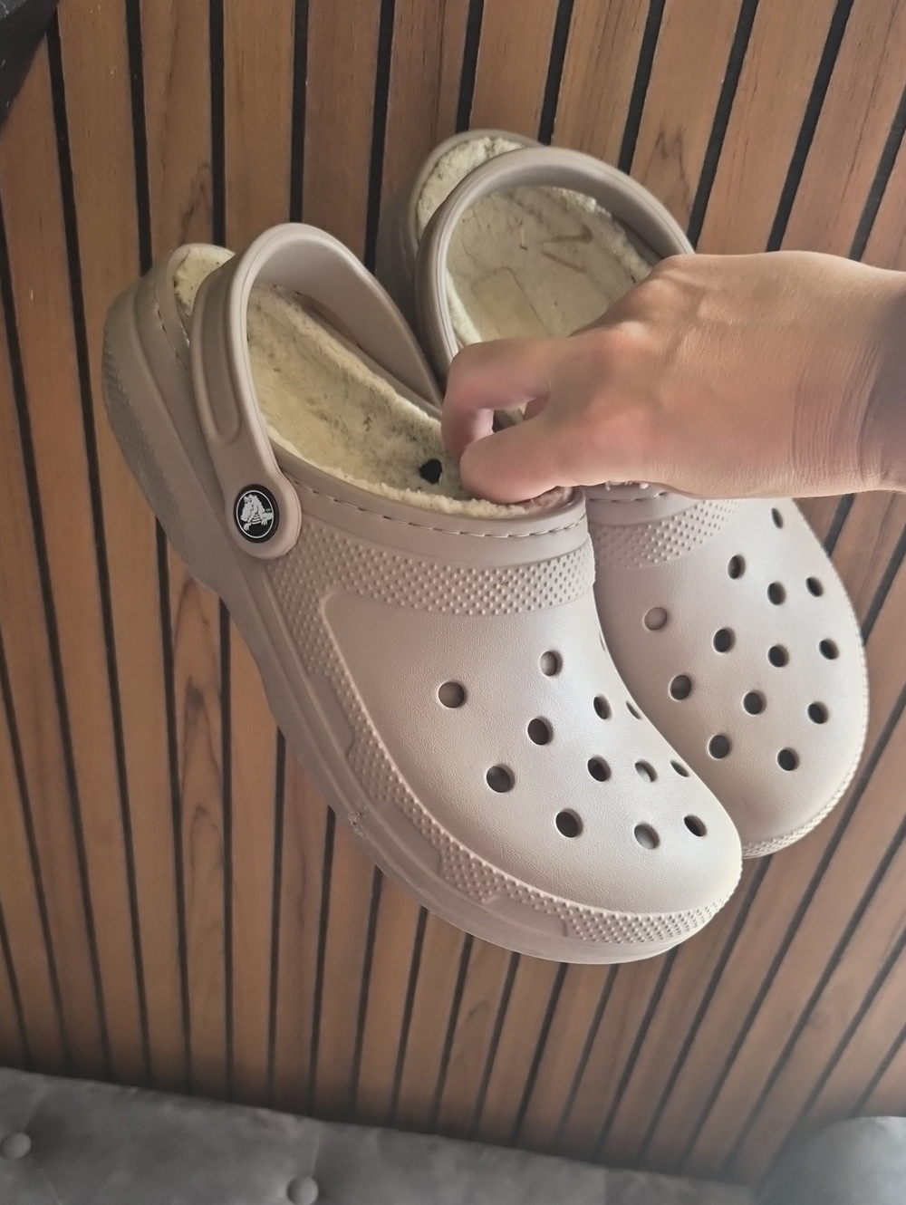 Crocs Classic Lined Clogs in Light Taupe M7 W9